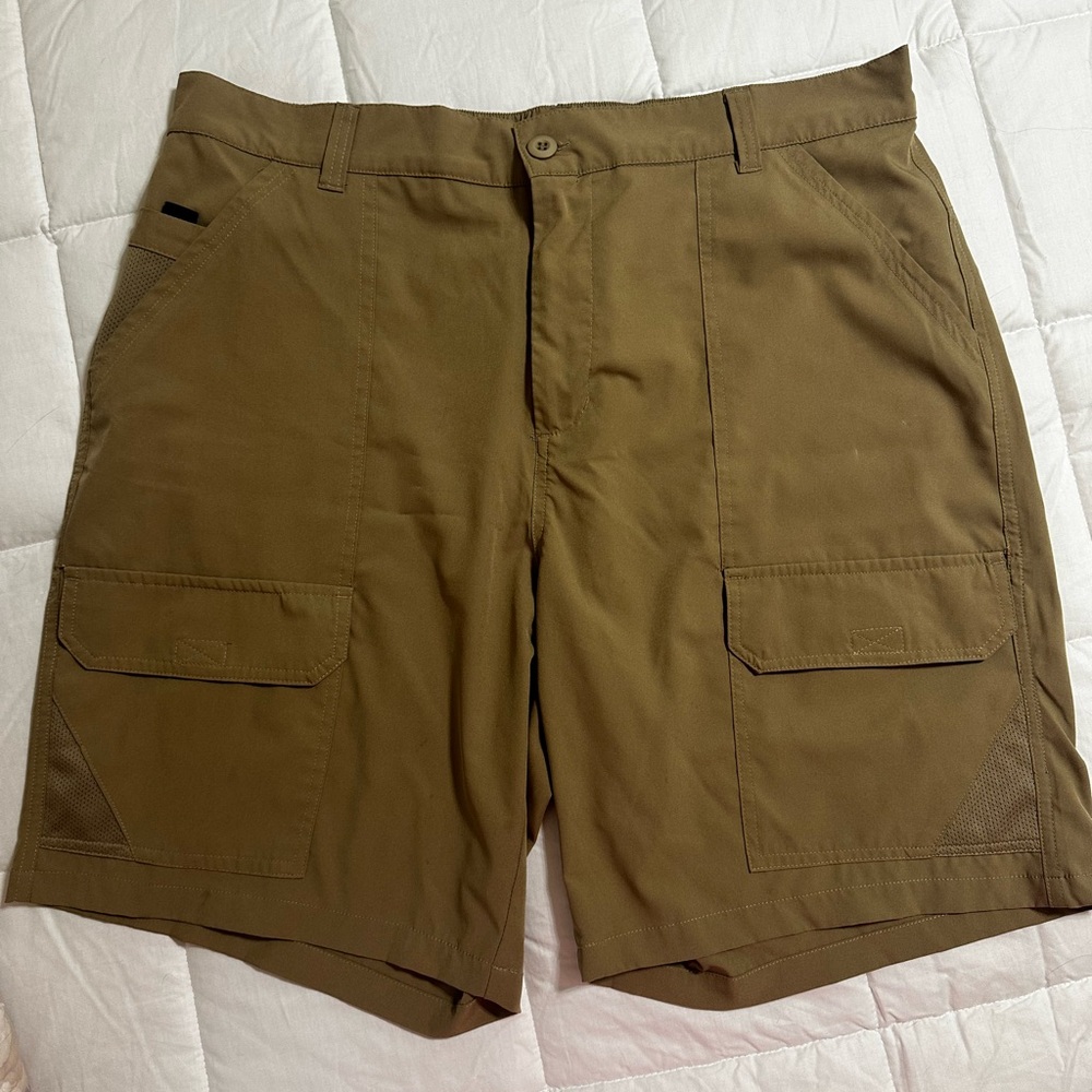 NWOT/Men’s shorts/Brand Unknown/